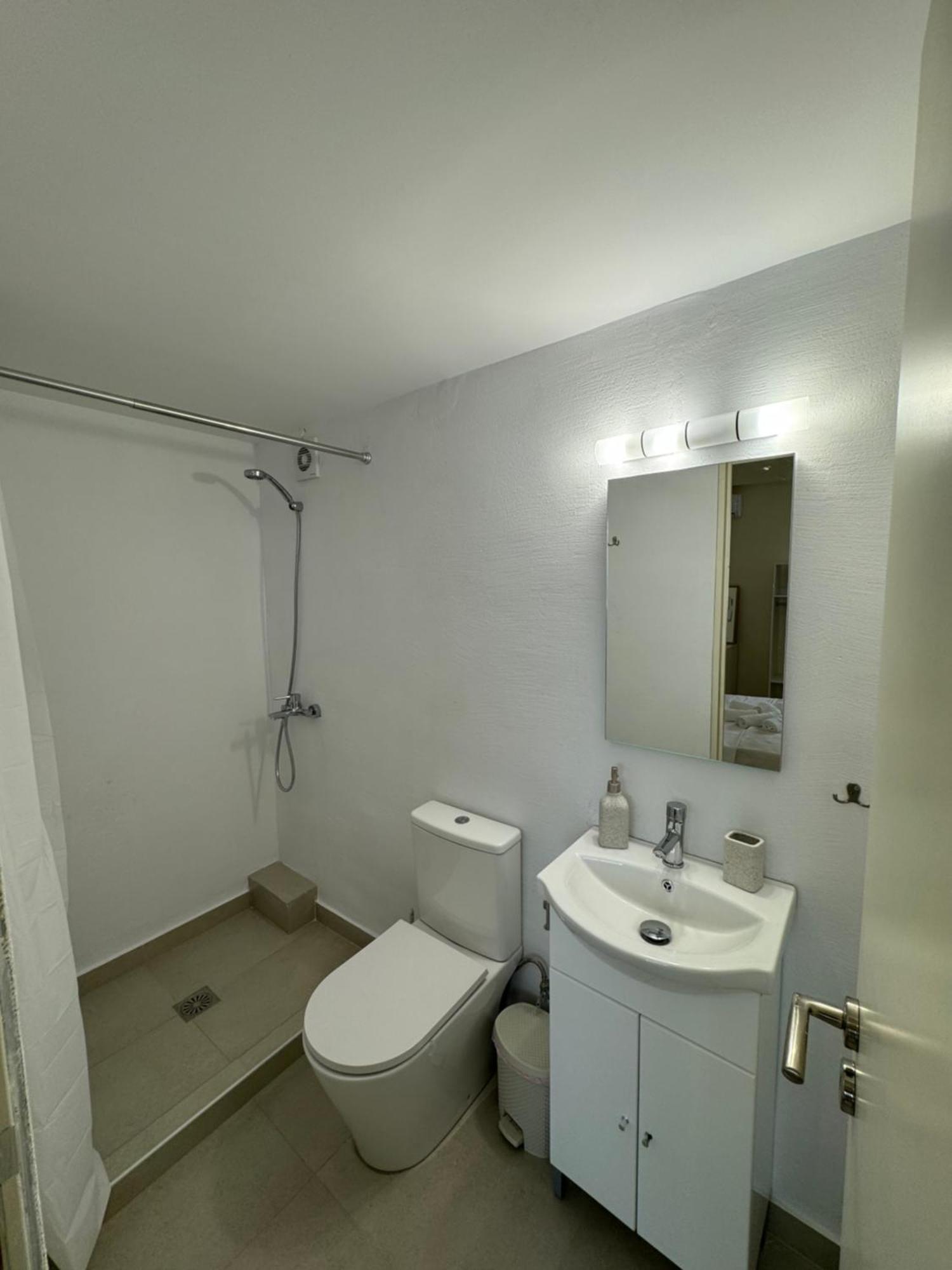Airpoint Apartment *